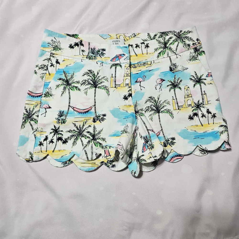 Crown & Ivy‎ Scallop Hem Tropical Beach Flamingo Shorts Womens Size 2 Coastal